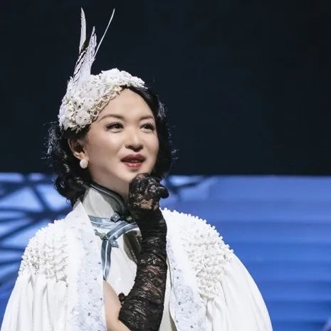 5月7日开票  金星自导自演，舞台剧《日出》演绎中国戏剧舞台作品新标杆！
