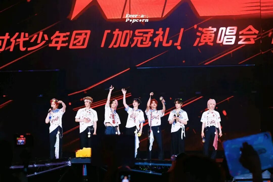 时代少年团2026广州演唱会四场限定狂欢现场纪实!6万+人共赴青春之约!内附演出歌单和节目编排!
